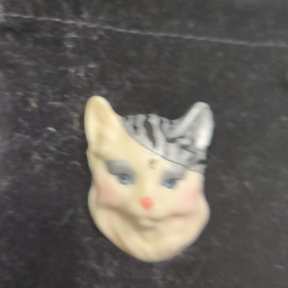 Bundle of 5 Cat Broaches/ Pins - Picture 2 of 6